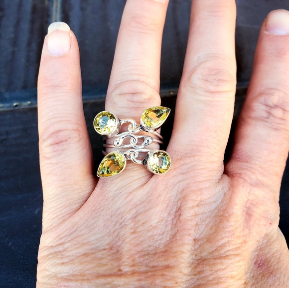 New Twisted Citrine Silver Ring. - Picture 9 of 12